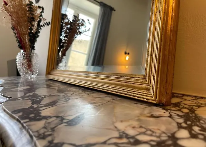 L'appartement Tomey Avec Parking *