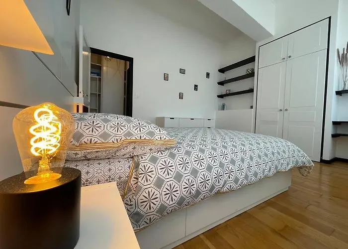 L'appartement Tomey Avec Parking *